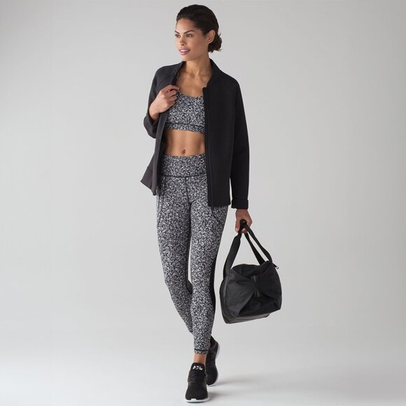 lululemon athletica Pants - Lululemon Invigorate 7/8 Tight